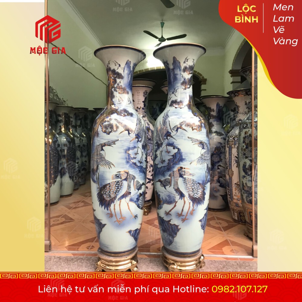 Lộc Bình Men Lam Vẽ Vàng - MLVV32