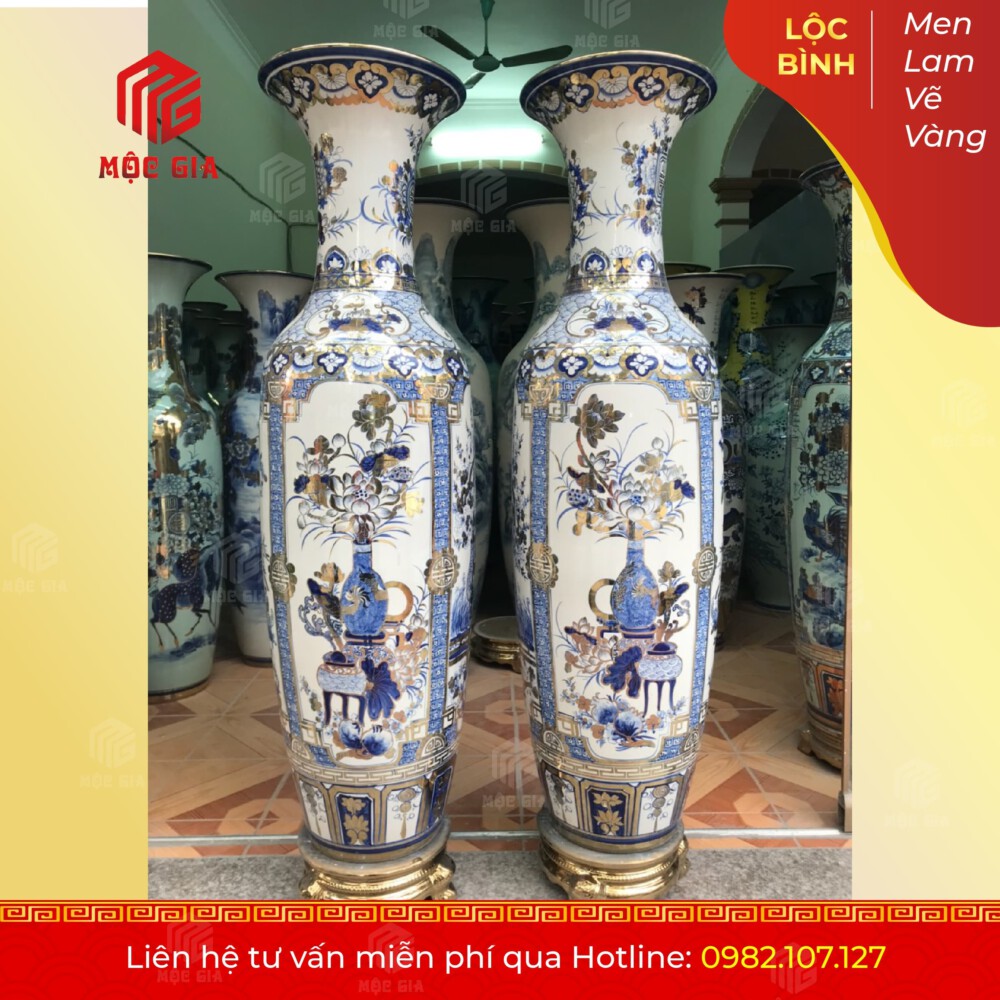 Lộc Bình Men Lam Vẽ Vàng - MLVV44